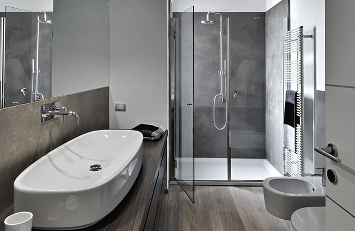 salle de bains rénovée à Paris – douche italienne carrelée